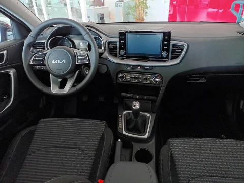 Kia Ceed 1.6 MHEV 100KW DRIVE 5P Kia Ceed 1.6 MHEV 100KW DRIVE 5P