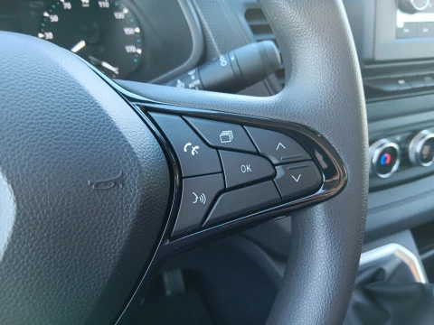 Renault Trafic E-Tech Furgón L2 H1 batería 52kW