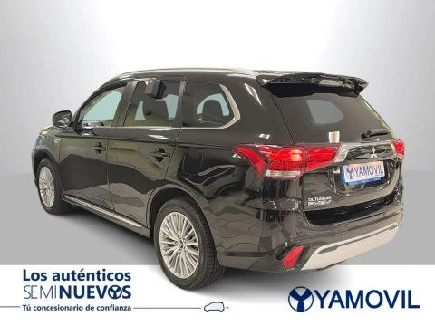 Mitsubishi Outlander 2.4 PHEV Kaiteki 4WD Auto 165 kW (224 CV)