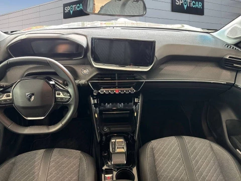 Peugeot e-208 Allure Eléctrico 136 (100 Kw)