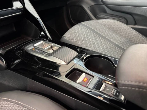 Peugeot e-208 Allure Eléctrico 136 (100 Kw)