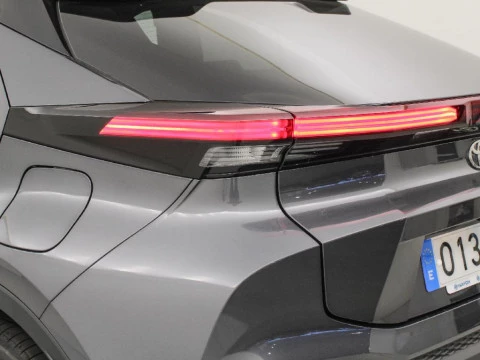 Toyota C-HR CH Toyota C-HR - MY25