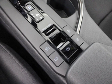 Toyota C-HR CH Toyota C-HR - MY25