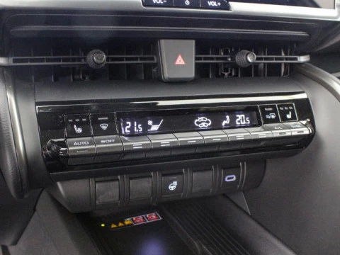 Toyota C-HR CH Toyota C-HR - MY25