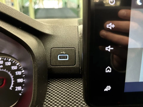 Dacia Sandero Expression TCe 66 kW (90 CV)