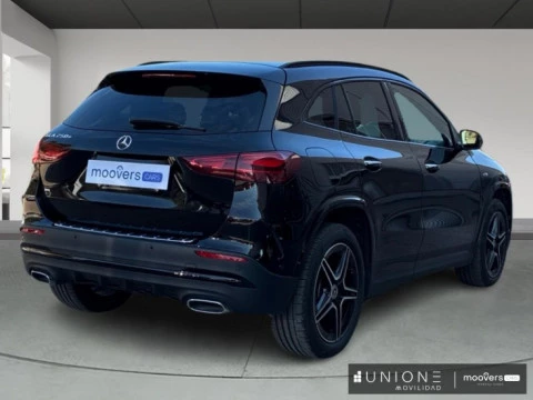 Mercedes-Benz GLA  250 e