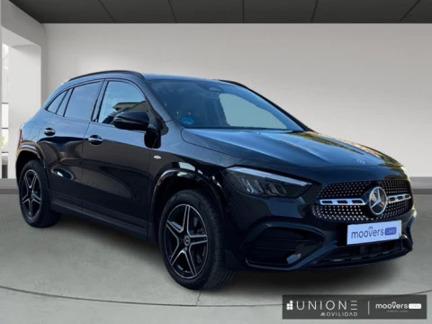 Mercedes-Benz GLA  250 e