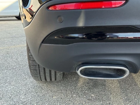 Mercedes-Benz GLA  250 e