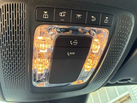 Mercedes-Benz GLA  250 e