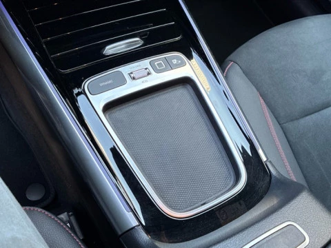 Mercedes-Benz GLA  250 e