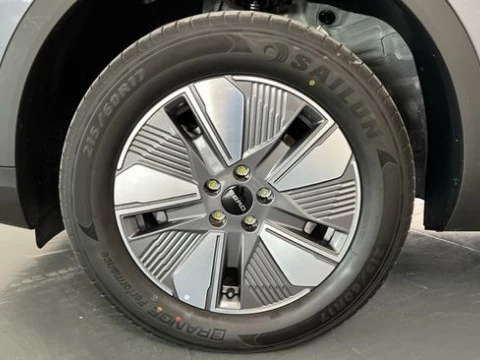 EBRO S400 1.5 DHE HEV Excellence CVT