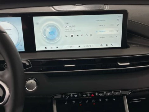 EBRO S400 1.5 DHE HEV Excellence CVT