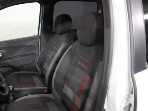 Dacia Lodgy  TCE GPF Serie Limitada Xplore 5pl. 96kW