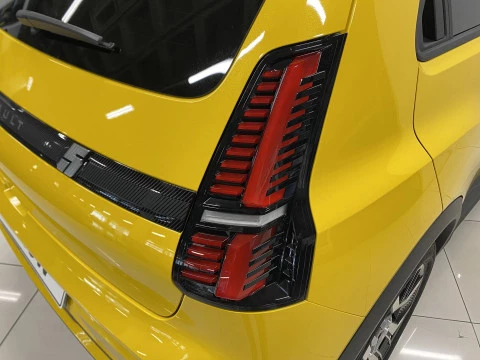 Renault R5 E-Tech  Techno autonomia confort 110 kW