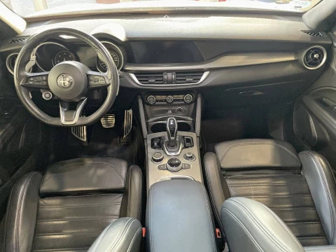 Alfa Romeo Stelvio 2.2 Diésel 154kW (210CV) Veloce Q4