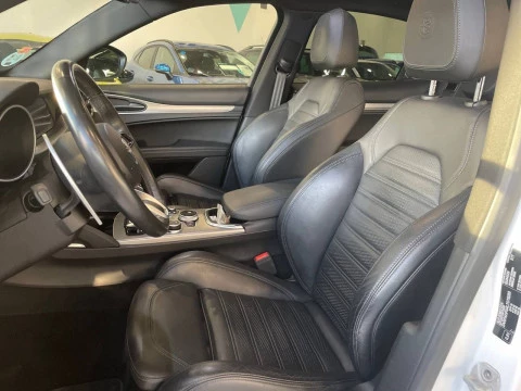 Alfa Romeo Stelvio 2.2 Diésel 154kW (210CV) Veloce Q4