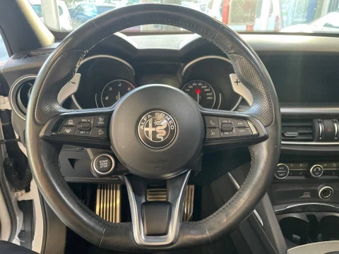 Alfa Romeo Stelvio 2.2 Diésel 154kW (210CV) Veloce Q4