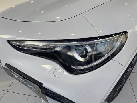 Alfa Romeo Stelvio 2.2 Diésel 154kW (210CV) Veloce Q4