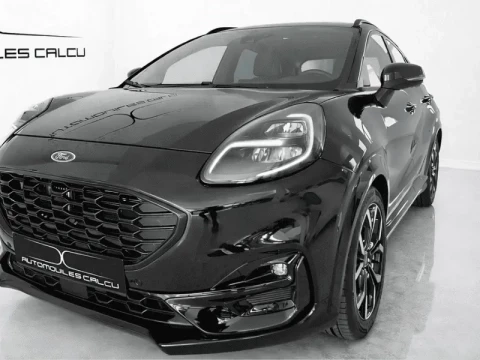 Vista del faro delantero del Ford Puma 1.0 EcoBoost 125cv ST-Line X MHEV.