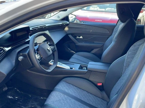 Peugeot 408 408 Allure Puretech 130 EAT8