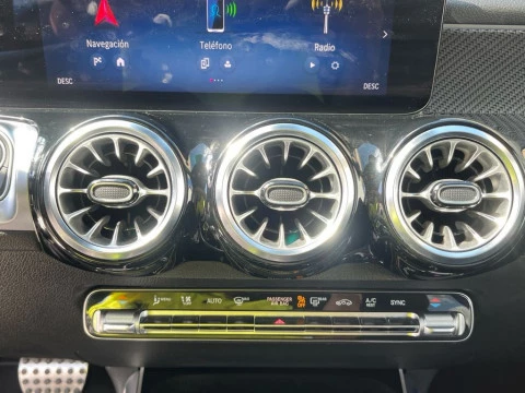 Mercedes-Benz GLB 200 d 4MATIC