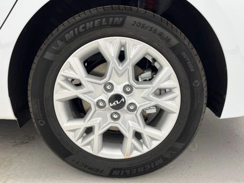 Kia Ceed 1.0 MHEV 120CV Drive DCT