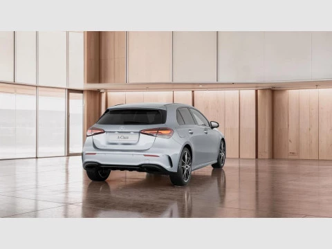 Mercedes-Benz Clase A A 250 e con tecnologia hibrida EQ
