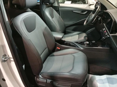 Kia Niro 1.6 GDi PHEV 135kW (183CV) Drive