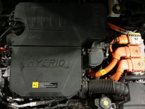 Kia Niro 1.6 GDi PHEV 135kW (183CV) Drive