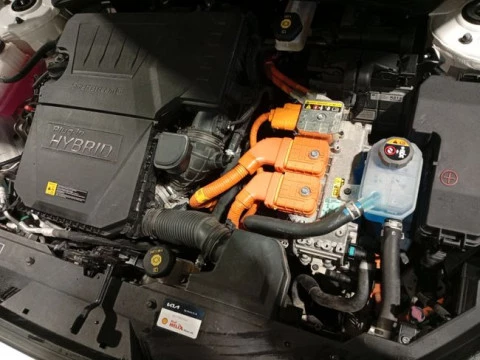 Kia Niro 1.6 GDi PHEV 135kW (183CV) Drive