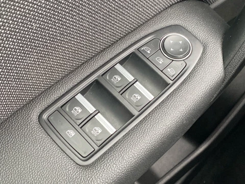 Renault Captur techno E-Tech full hybr.105 kW(145CV)