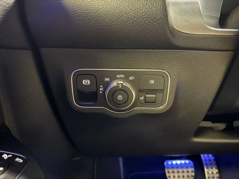 Mercedes-Benz GLB GLB 200 d