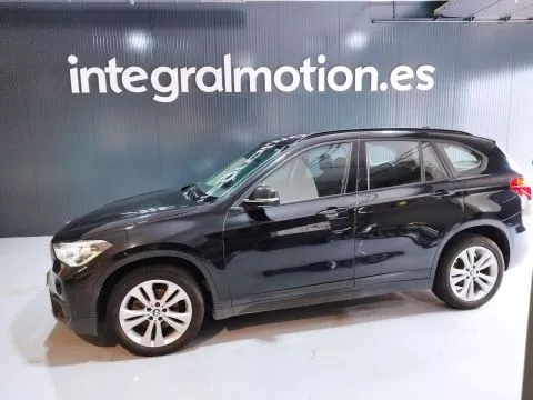 BMW X1 sDrive18i BMW X1 sDrive18i