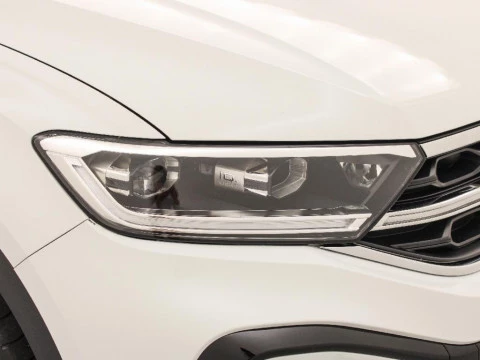 Volkswagen T-Roc 2.0 TDI 110KW DSG R-LINE 150 5P