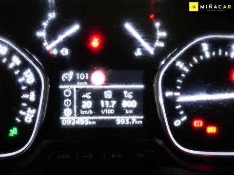 Peugeot Expert Furgon BlueHDi 100 Premium Long 75 kW (102 CV)