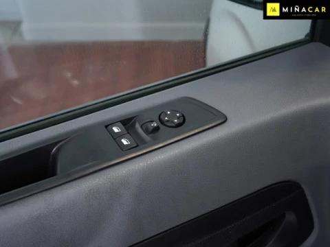 Peugeot Expert Furgon BlueHDi 100 Premium Long 75 kW (102 CV)