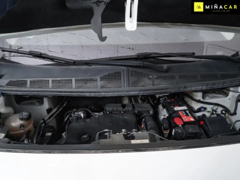 Peugeot Expert Furgon BlueHDi 100 Premium Long 75 kW (102 CV)