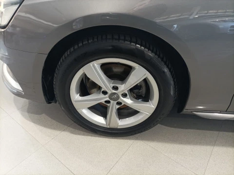 Audi A4 Avant Advanced 35 TDI 120kW S tronic