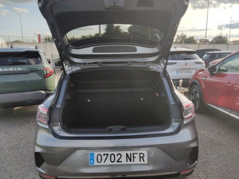 Renault Clio Techno full hybrid E-Tech 145 (103Kw)