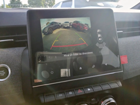 Renault Clio Techno full hybrid E-Tech 145 (103Kw)