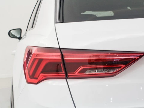 Audi Q3 2.0 35 TDI S TRONIC BLACK LINE 150 5P