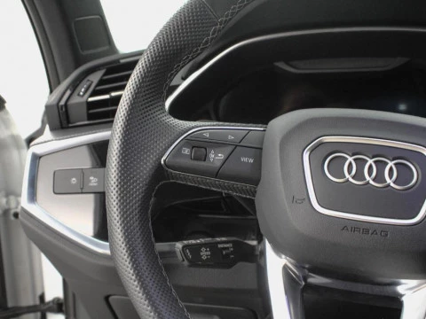 Audi Q3 2.0 35 TDI S TRONIC BLACK LINE 150 5P