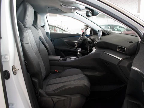 Peugeot 3008 1.2 PURETECH 96KW ALLURE S&S 5P