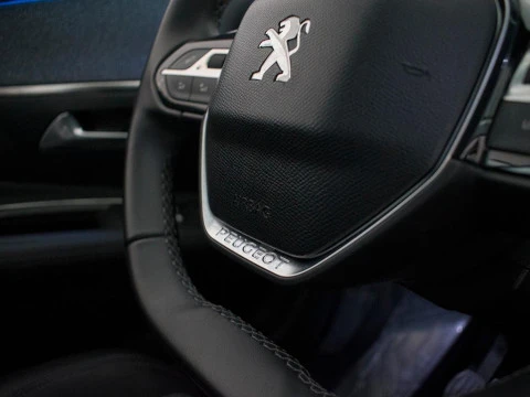 Peugeot 3008 1.2 PURETECH 96KW ALLURE S&S 5P
