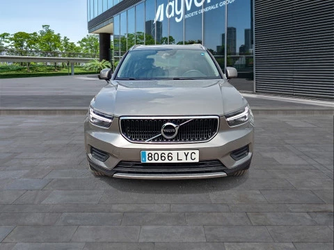 Volvo XC40 2.0 B3 G Momentum Pro Auto