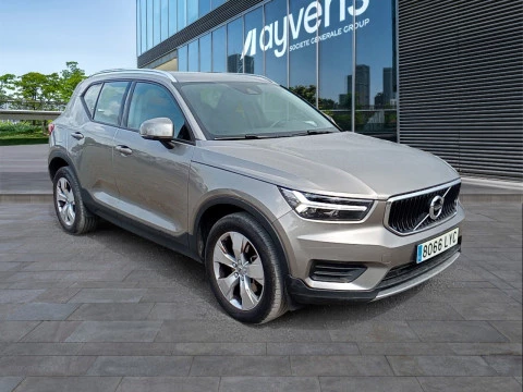 Volvo XC40 2.0 B3 G Momentum Pro Auto