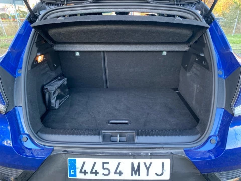 Renault Captur techno Eco-G 100cv (74 kW)