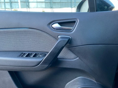 Renault Captur techno Eco-G 100cv (74 kW)