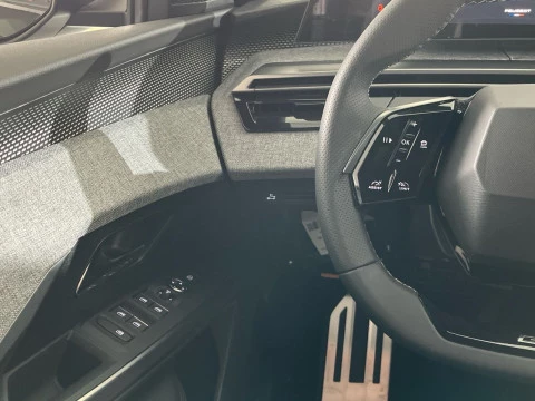 Peugeot 5008 Hybrid 1.2 107KW GT eDCS6