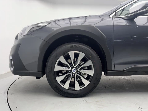 Subaru Outback 2.5i Touring CVT Lineartronic AWD